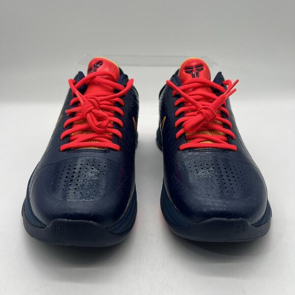 Athletic_Shoes